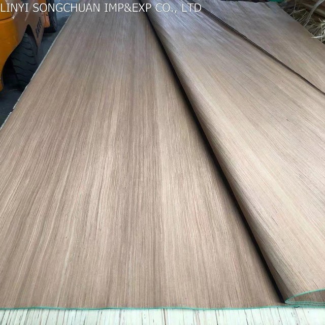 China Engineered White Recon Veneer for Plywood 4*8