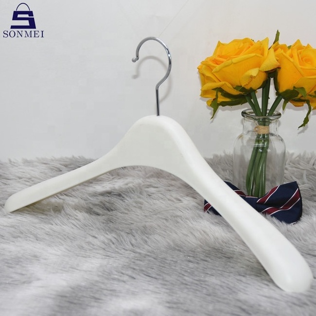 Good quality metal hook garment custom large hangers for coat