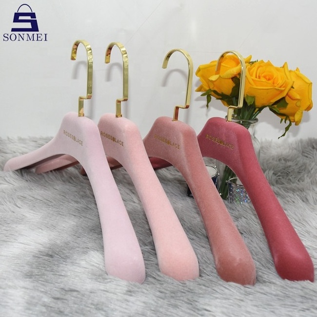 Manufacturer flocked luxury jacket garment coat plastic velvet hangers