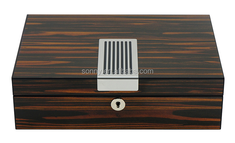 Luxurious Ebony Lacquered Wooden Wrist Watch Box for Men