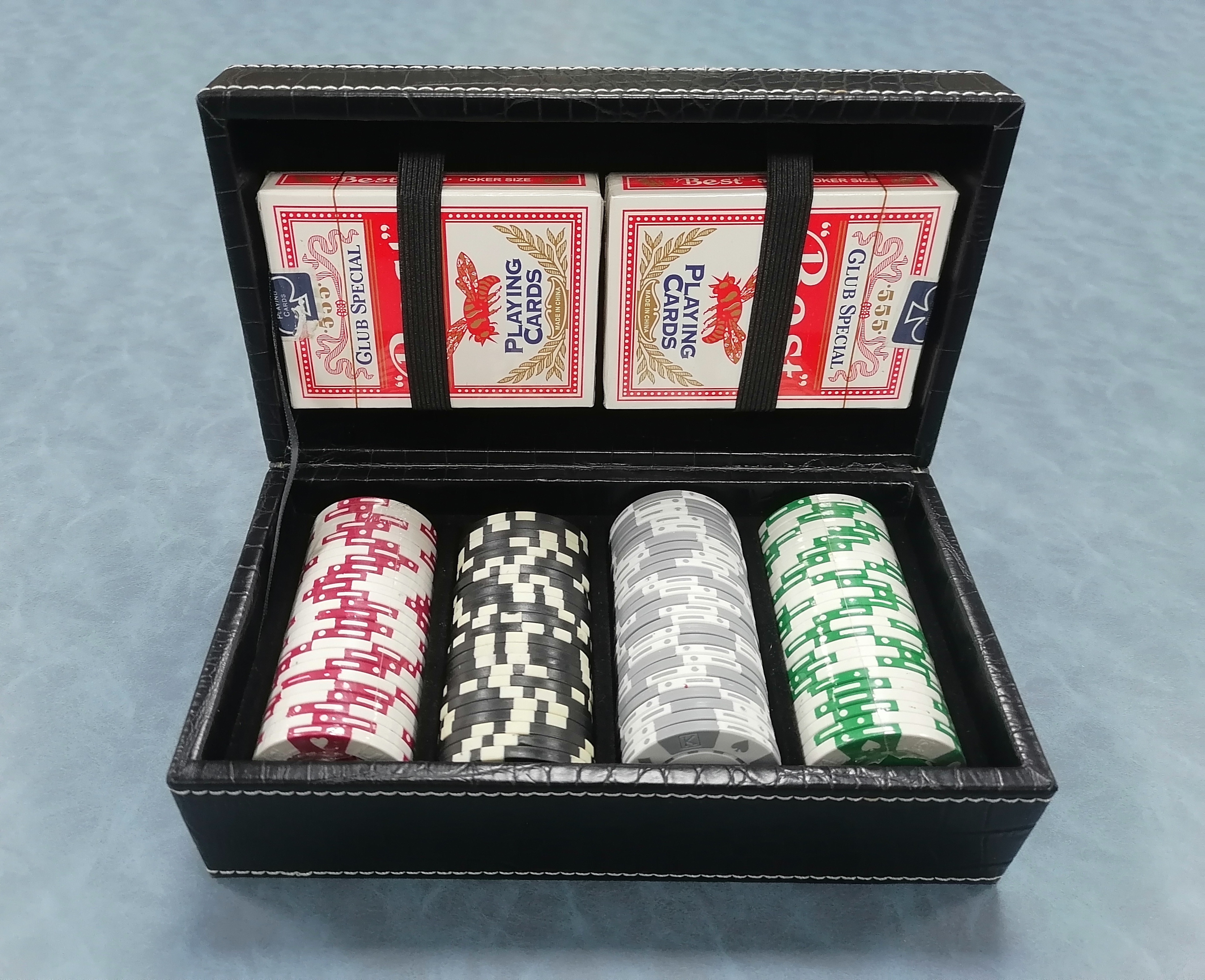 Sonny Custom Logo Crocodile Pattern PU Leather Poker Chips Set With 100 PCS Chips Playing Cards Storage Box