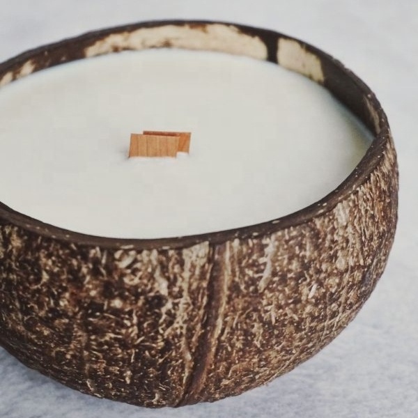 High quality Hot Sale Coconut candle bowl from Viet Nam Nature Coconut Shell Bowls Candle Soy Wax Coconut Candle With Wood Wick