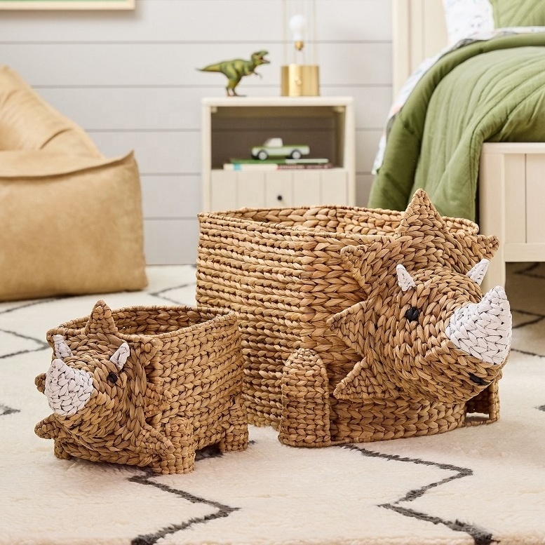 best selling Animal shaped  Water Hyacinth baskets handmade from Vietnam/ Storage baskets/ home decor