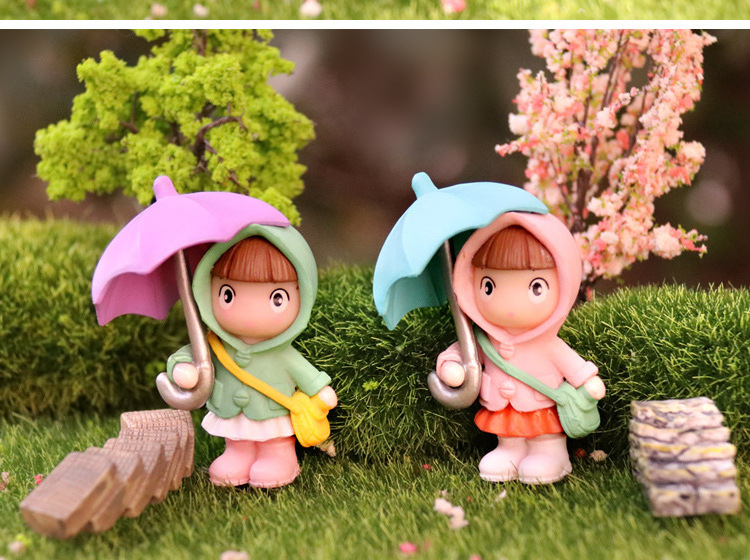 Soododo Cartoon Umbrella Boys and Girls Desktop Decoration Raincoat Satchel Figure Micro Landscape Gardening Decoration