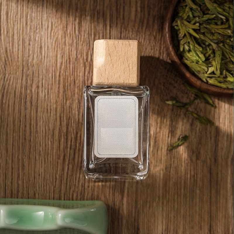 Luxury 50ml Square Shape Glass Perfume Bottle With Pump Spray Cap