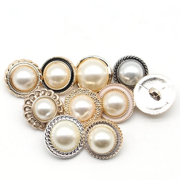 15MM 18MM 20MM 23MM Luxury Flowers Sewing Button Gold Metal Pearl Shank Buttons For Women tShirt Coat Garment