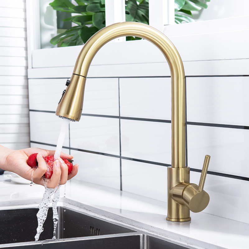 Luxury Style Single Handle Pull Out With Sprayer Deck Mounted 304 Stainless Steel Brushed Gold Kitchen Mixer Faucet