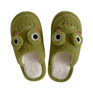 OEM Frog Green Slippers Keep Warm In Winter Slides For Women Flat Kid Cute Fur Slides Morning Home Fluffy Slipper Unisex