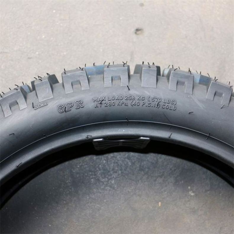 SOSOON brand off road motorcycle tyre 4.60-17 factory competitive price of one hand durable