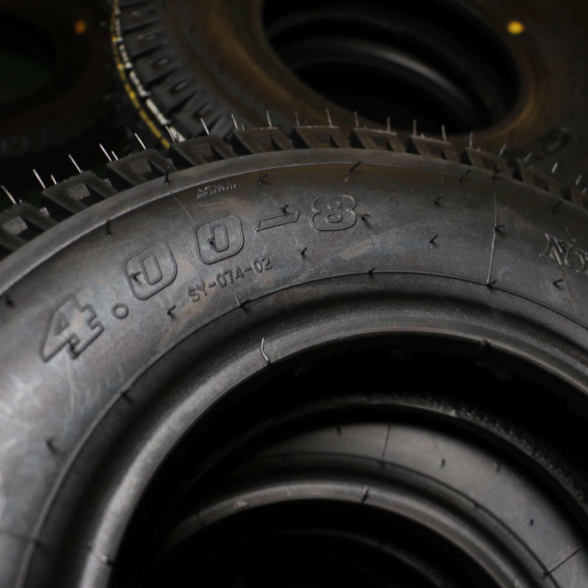 Tuk tuk tyres 400-8 sosoon brand SY-190 motot cycle tyres 8PR tires and tube