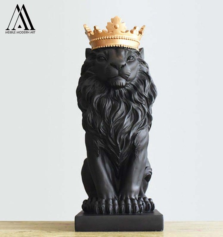 Art Lion Statue Home Decor Crown Lion King Decoration Figurine Souvenirs Mini White Resin Lion Decor