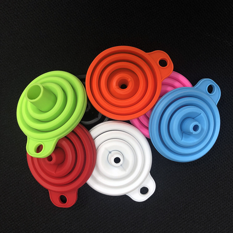 15g Small Foldable Drinking Mini Collapsible Silicone Funnel for Food Liquid Power