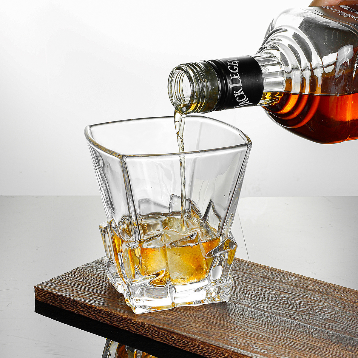 High Quality Personalized Engraved Crystal Whiskey Glasses Drinking Water Cup Lead Free Creative Carved Whisky Glass