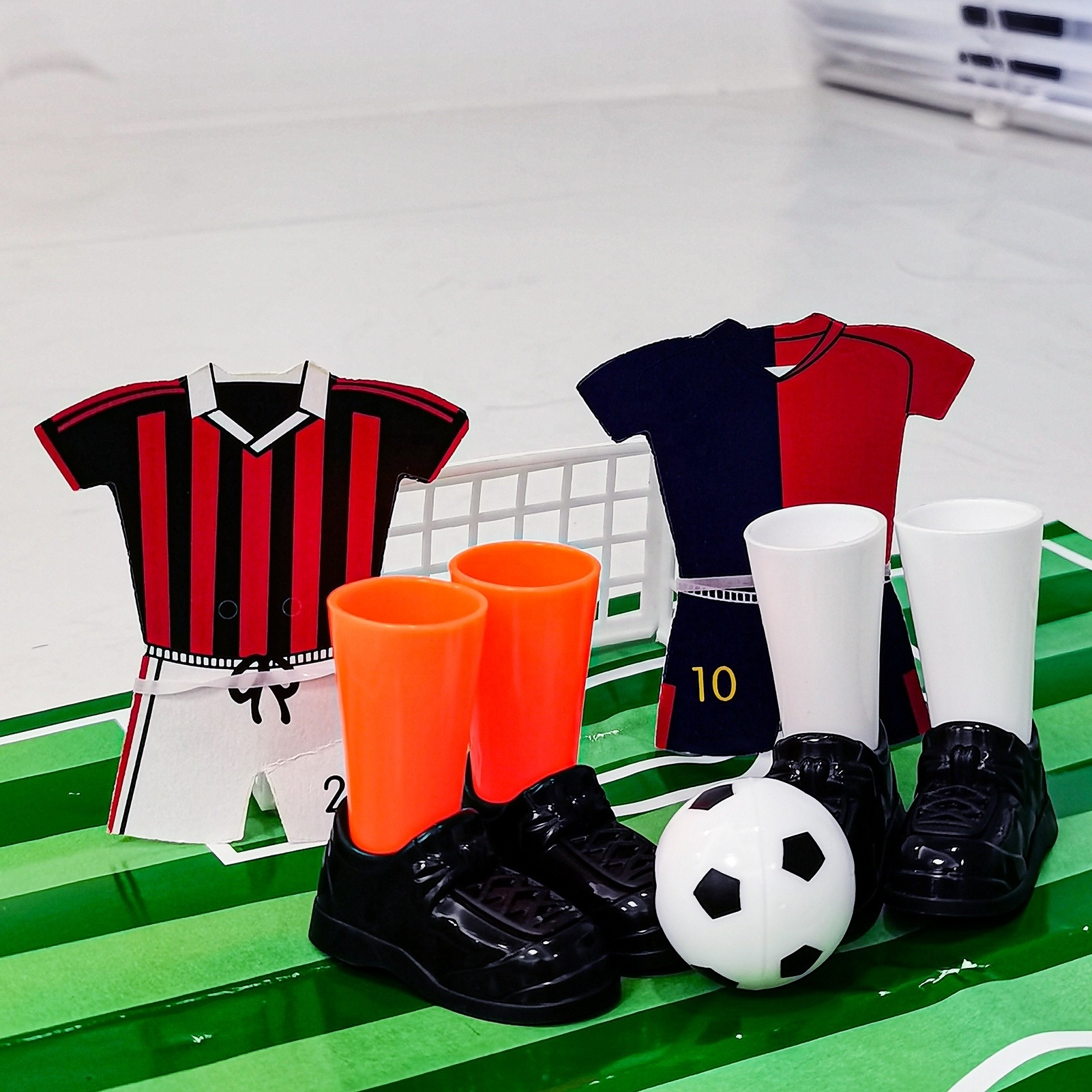 Funny Desktop Mini Finger Soccer Fans Club Game Finger Footballs Match Toys Table Game Set with Two Goals