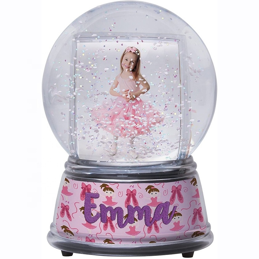 You Can Create Your Own Photo Snow Globe