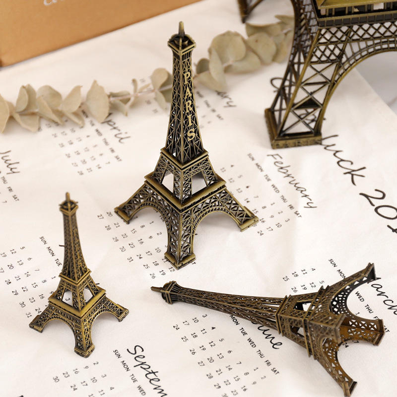 Hot-selling Retro Various Size French Travel Souvenirs Crafts 3d Metal Eiffel Tower for Desk Decoration Custom Logo Iron Model