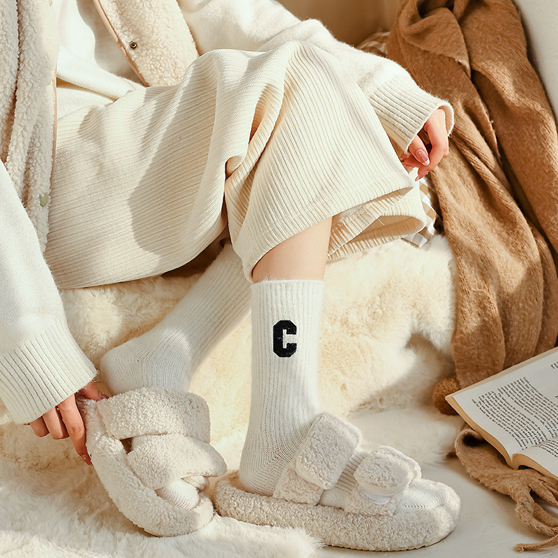 Bulk Women Winter Cashmere Socks Thick Socken Casual Plush Fleece Fabric Knitted Women's Socks Cute Slouch Crew Wool Pink Letter