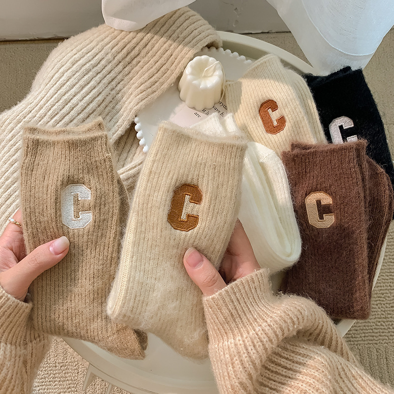 Bulk Women Winter Cashmere Socks Thick Socken Casual Plush Fleece Fabric Knitted Women's Socks Cute Slouch Crew Wool Pink Letter