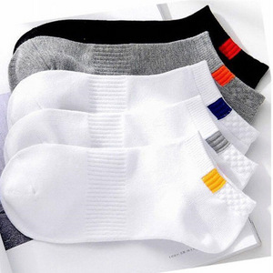 Low Price Wholesale Colorful Cotton Men Ankle Socks