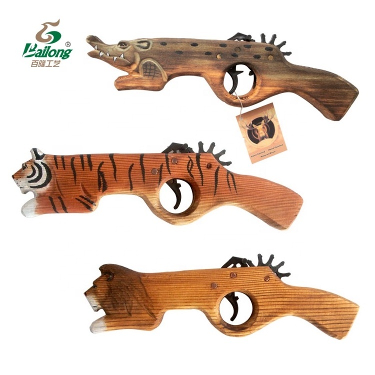 CE standard rubber bands shooting hand carved animal shape kids toy wooden gun