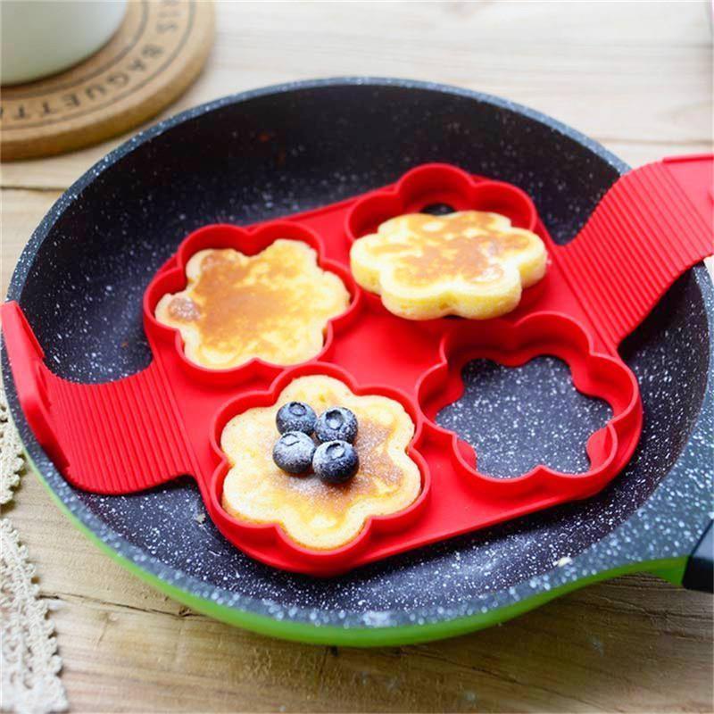 Wholesale silicone  pancake maker non-stick cake mold silicone baking pan flip tools  Egg Cooker Omelet Molds