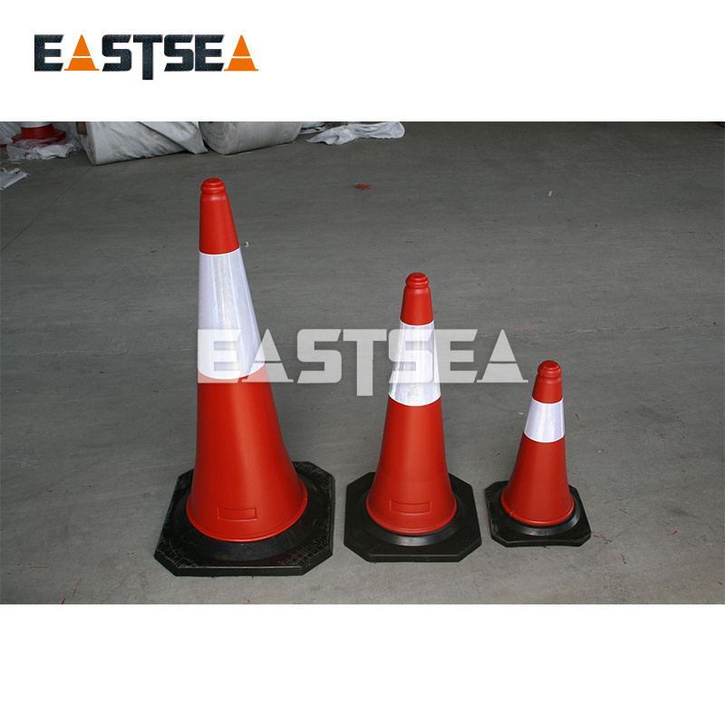 Customized Logo High Reflective Orange Traffic Cones for Road