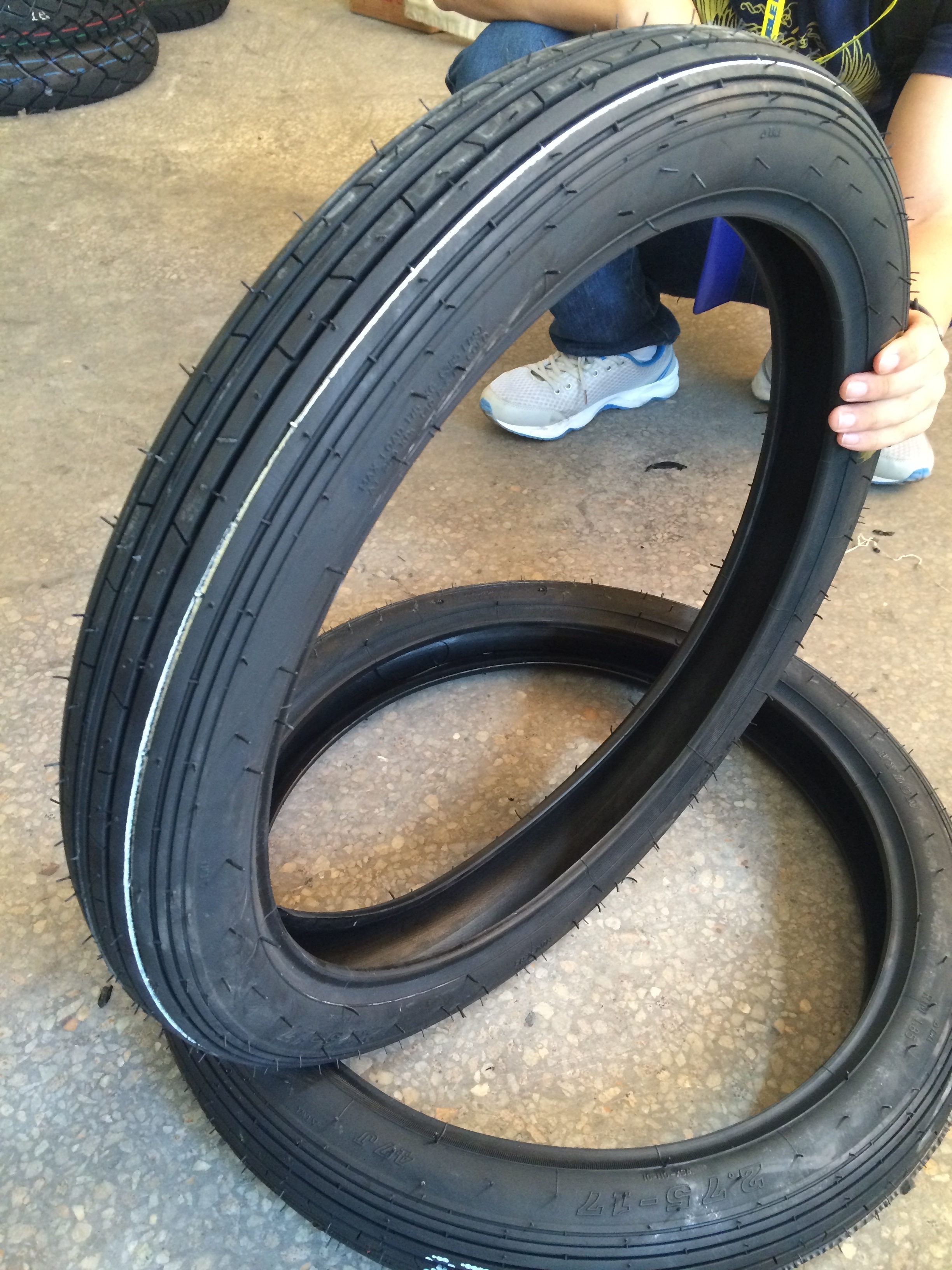 Motorcycle Tubeless Tire 140/70-17 80/90-14 90/80-14 100/70-14 100/80-14  China factory Motorcycle Tyre