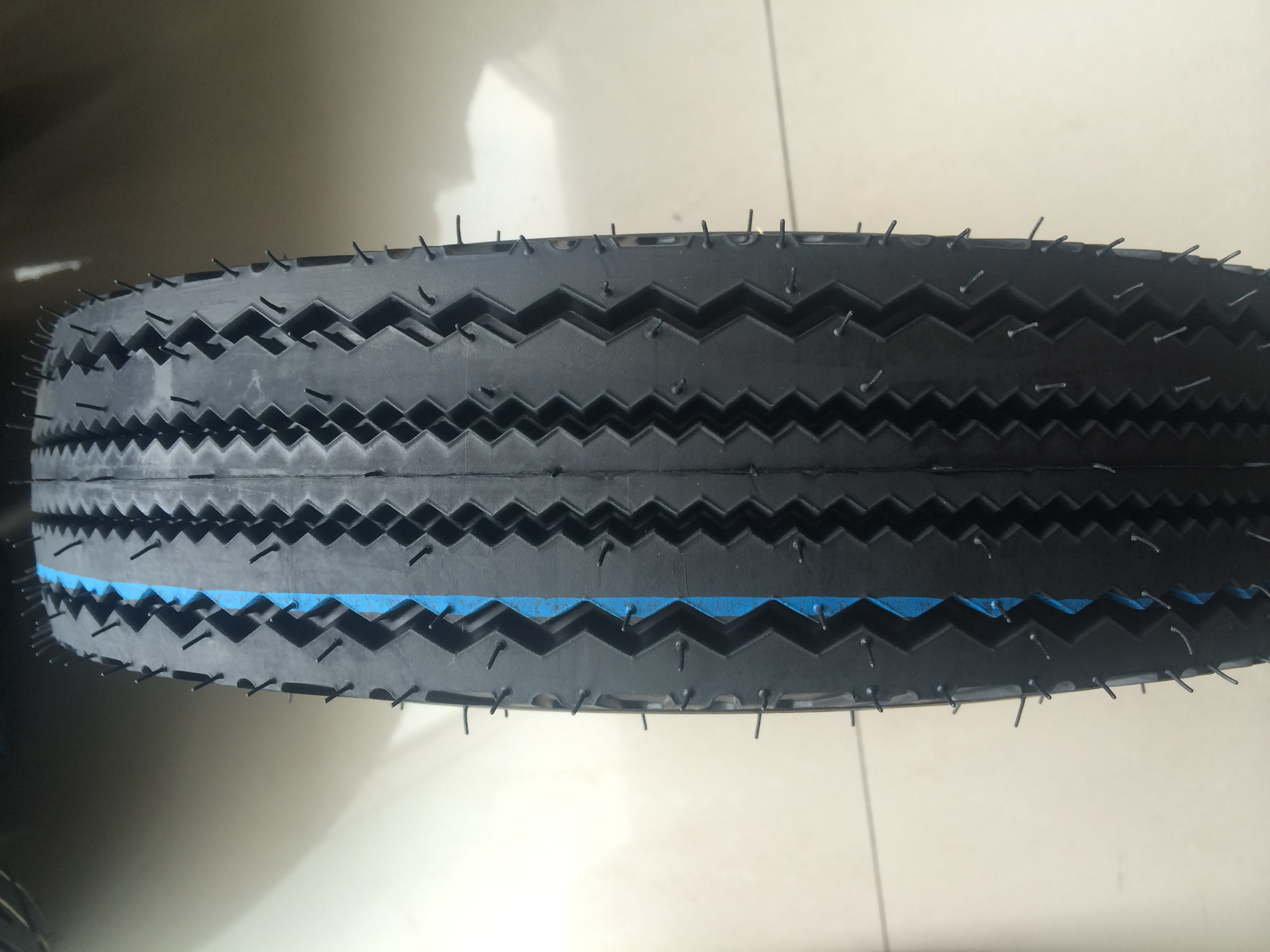 SUPERWAY SPORTRAK brand motorcycle tyre 4.00-8 tyre 4.00-8 bajaj tricycle tire 4.00-8 inner tube