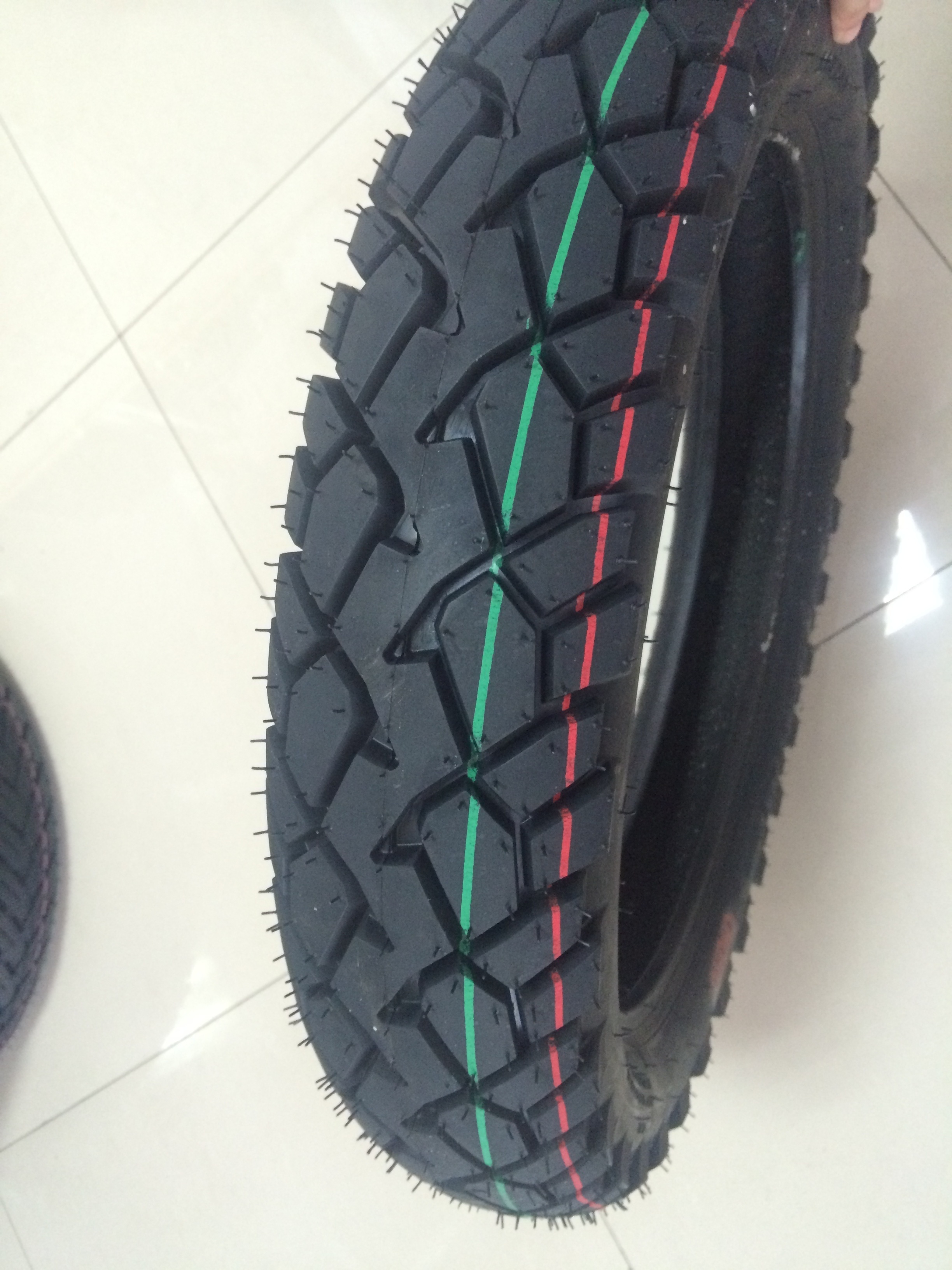 Chinese motorcycle tyre 2.75-17 2.5-17 3.00-17 500-12 4.00-18 90/90-10 1100/90-16 130/70-17