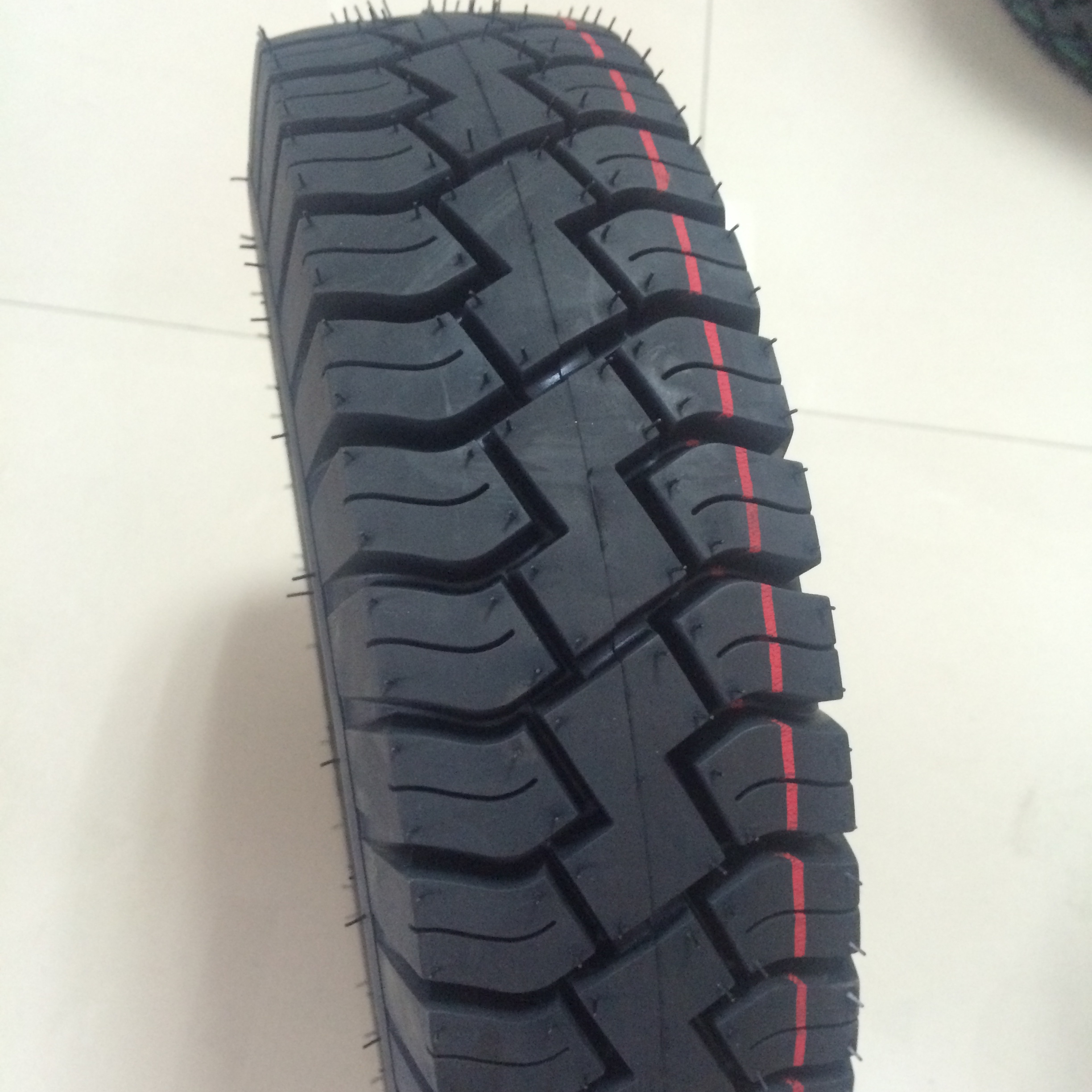 SUPERWAY SPORTRAK brand tire motorcycle tyre 4.00-8, 4.00-8 bajaj tricycle tire 3.00-10, 3.50-10, 4.50-10, 3.00-12, 3.50-12