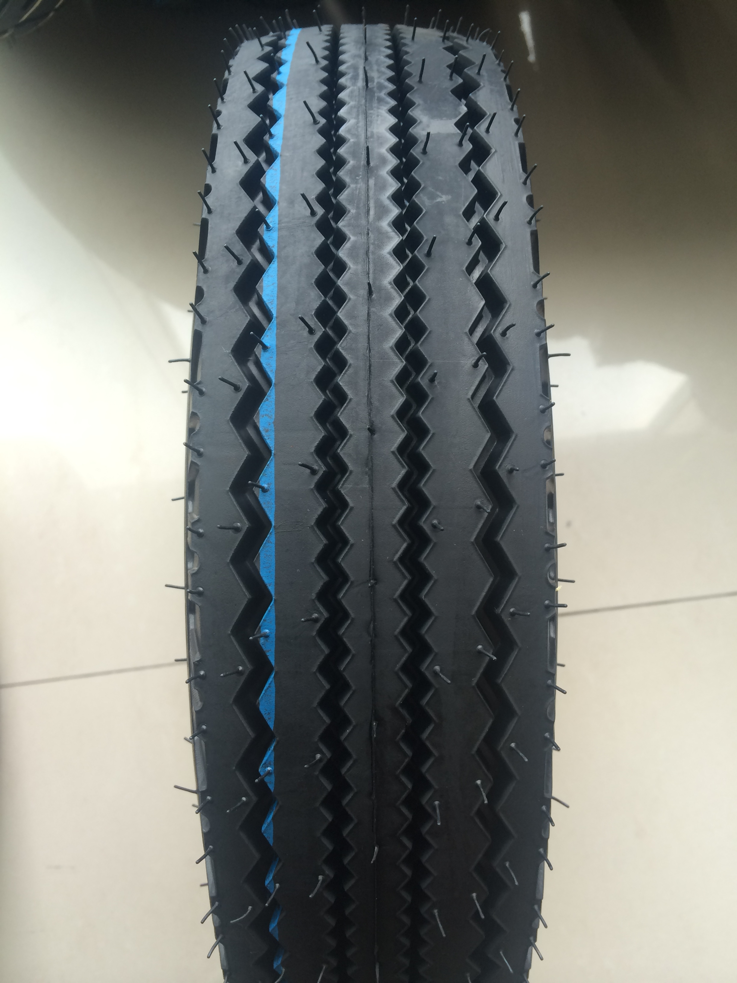 SUPERWAY SPORTRAK brand tire motorcycle tyre 4.00-8, 4.00-8 bajaj tricycle tire 3.00-10, 3.50-10, 4.50-10, 3.00-12, 3.50-12