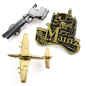 Hot Sale aviation gifts garment decoration metal enamel pin 3d badge art custom alloy metal airplane lapel pin gun