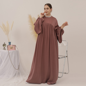 Wholesale High Quality Dubai Solid Color Modest Abaya Plus Size Muslim Women Dress Kaftan Puff Sleeve Velvet Satin Casual Abaya