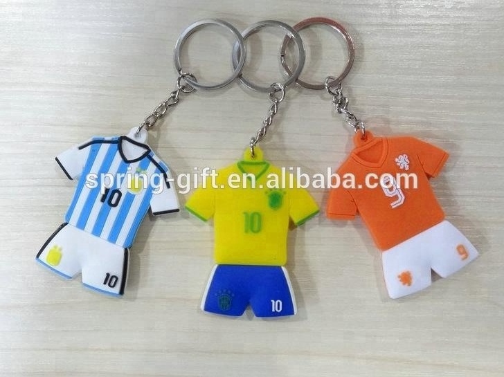 Custom football team rubber keychain , soccer fans toys national country  soft pvc key chain