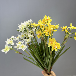 Q282 Hot Sale Artificial Flowers Daffodils Pastoral Style Daffodils Home Wedding Decor Simulation Flower Decoration