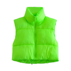 2023 Custom Short Down Vest Keep warm Hiking Sports Softshell Vest  Work Gilet In Spring  For Women