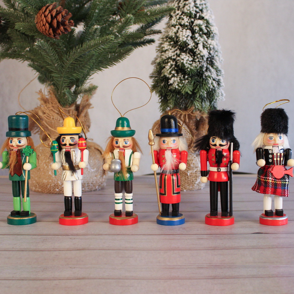 Cross-border 13CM Scottish Wind Nutcracker Puppet King Soldier Set Gift Custom Factory Wholesale European nutcracker