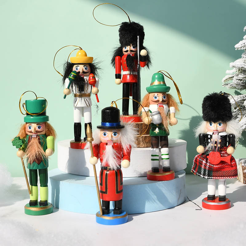 Cross-border 13CM Scottish Wind Nutcracker Puppet King Soldier Set Gift Custom Factory Wholesale European nutcracker