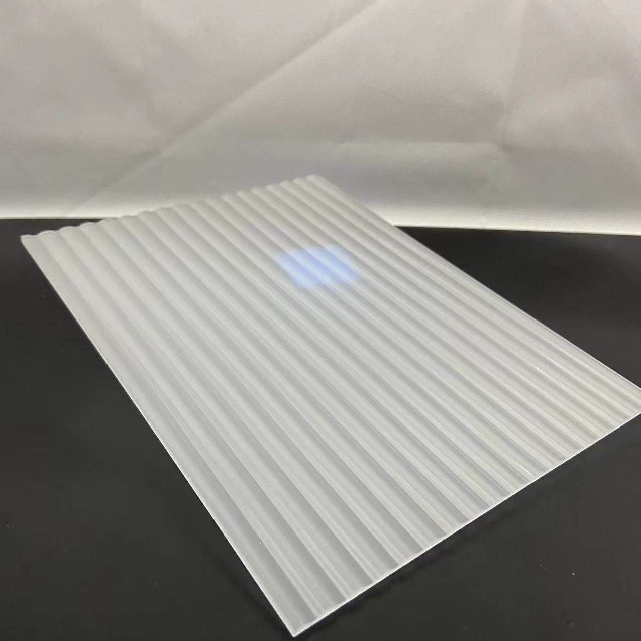 U Shape and V Shape clear and colors fluted ribbed acrylic sheet for ...