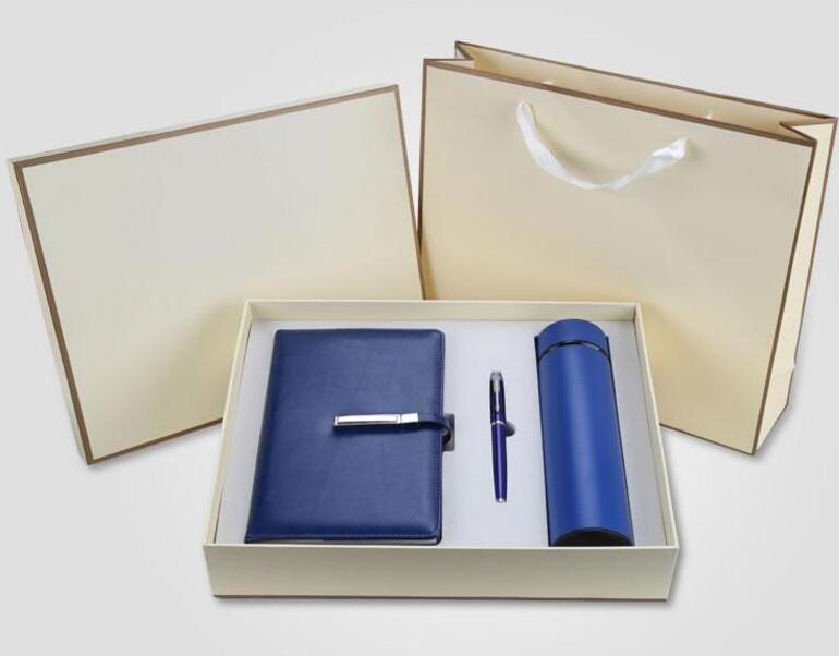 Promotional Activities school Graduation anniversary  Business corporate hot item Vacuum Bottle+Notebook+pen Gifts Set