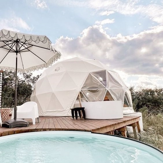 Custom 2024 New Arrival Luxury Outdoor Hotel Dome House Steel PVC Prefab Glamping Tent Igloo Glass Geodesic Dome Tent