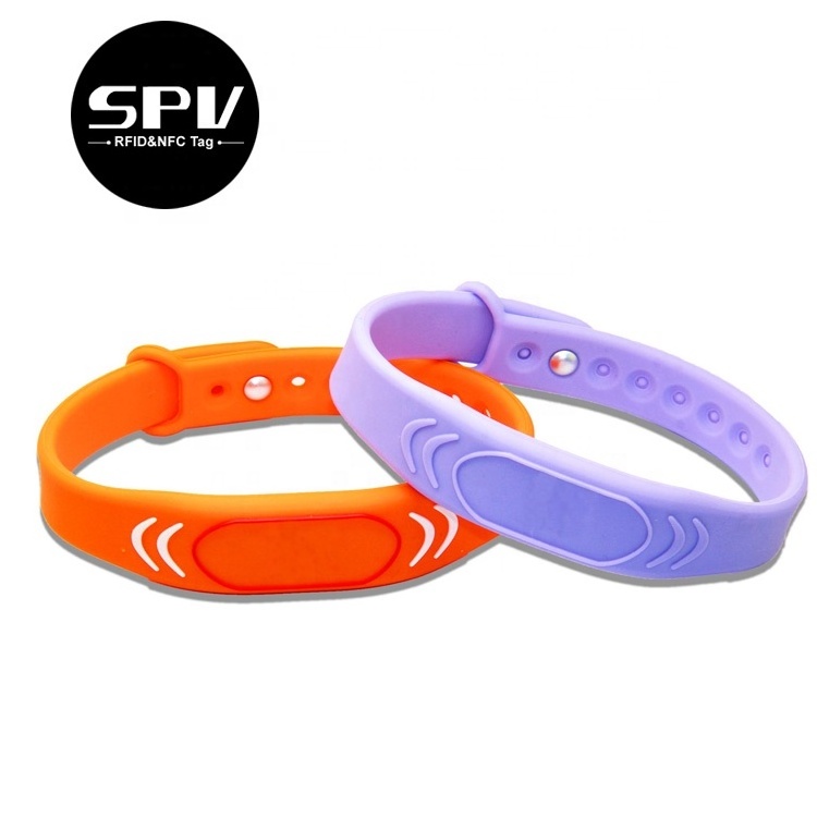 Waterproof Adjustable Passive Ntag 213 Mifare 1k Washable 13.56mhz Silicone RFID NFC Bracelet Wristband