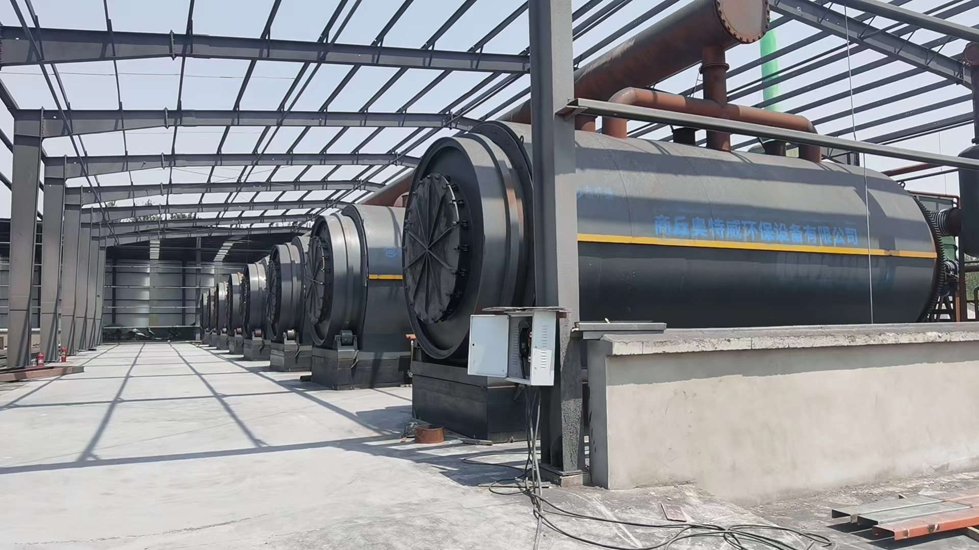 Batch Continuous 12 15 20 ton tire pyrolysis machine in china pyrolysis plant for tire recycling to fuel oil