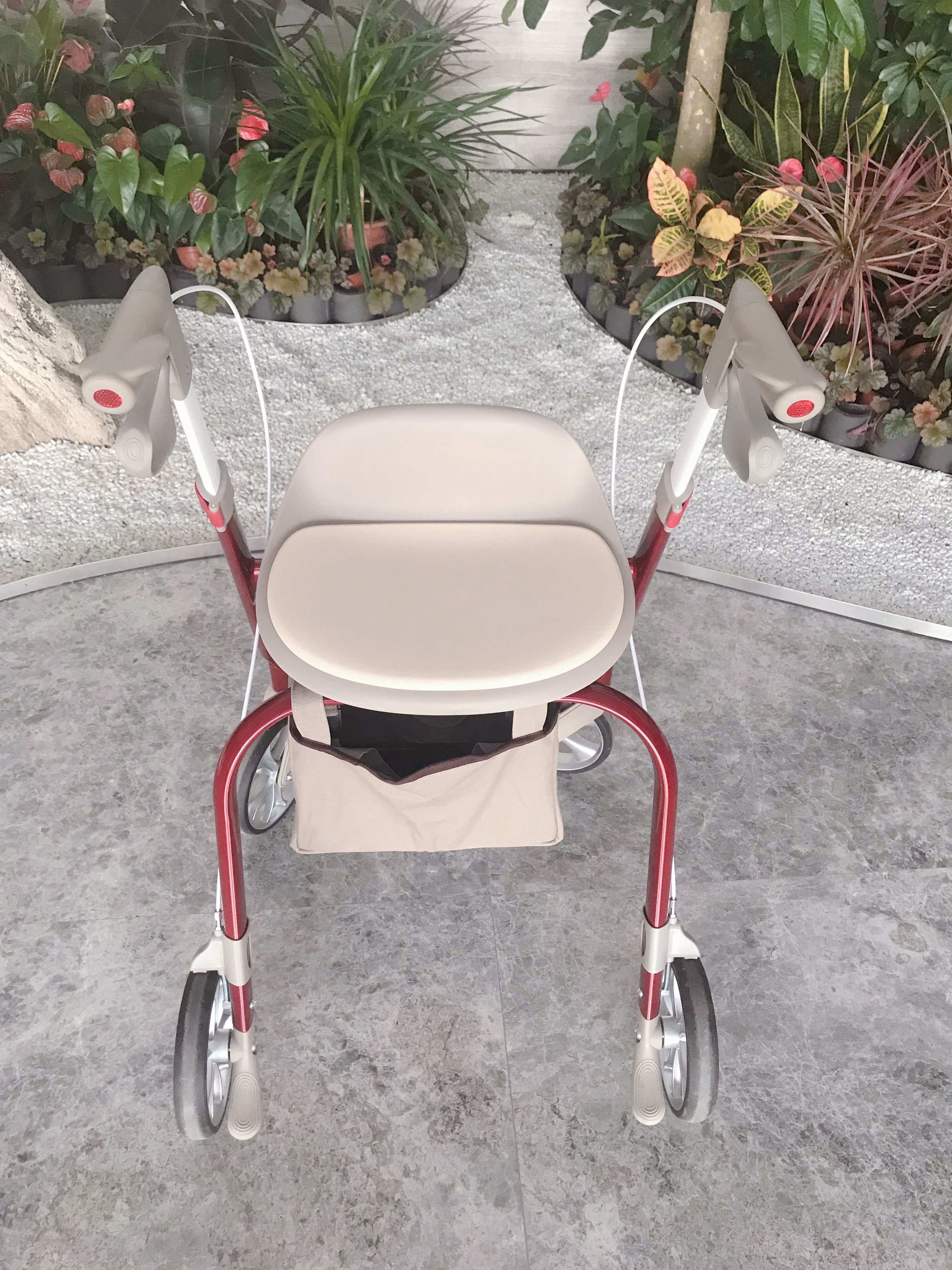 Aluminum Alloy Frame Walkers And Rollators For Elderly or Disabled Walking