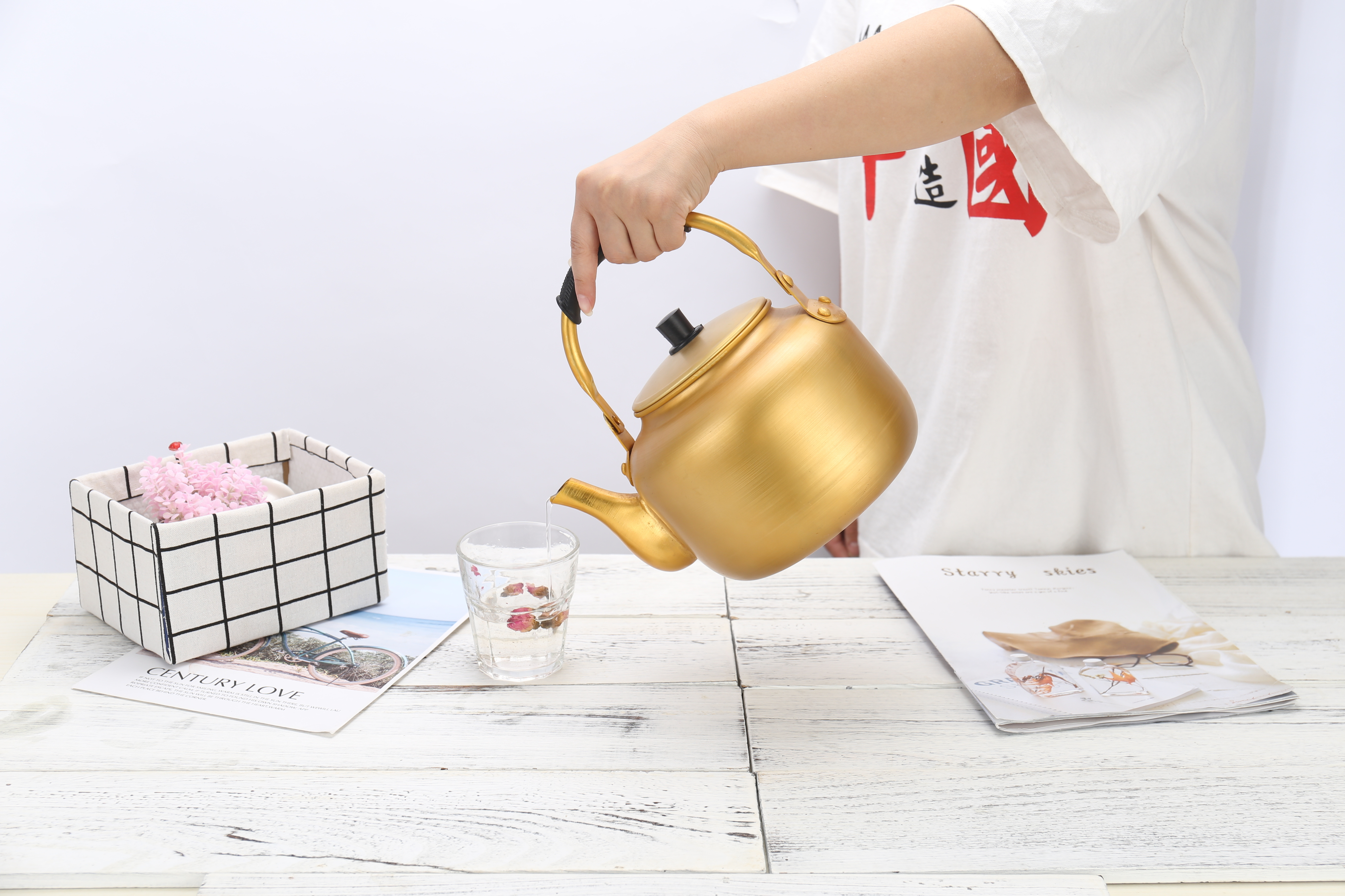 1L Korean Style Aluminum Yellow Pot Gold Tea Pot Restaurant Teapot Custom Boiling Water Kettle 1L Classy Aluminum Yellow Kettle