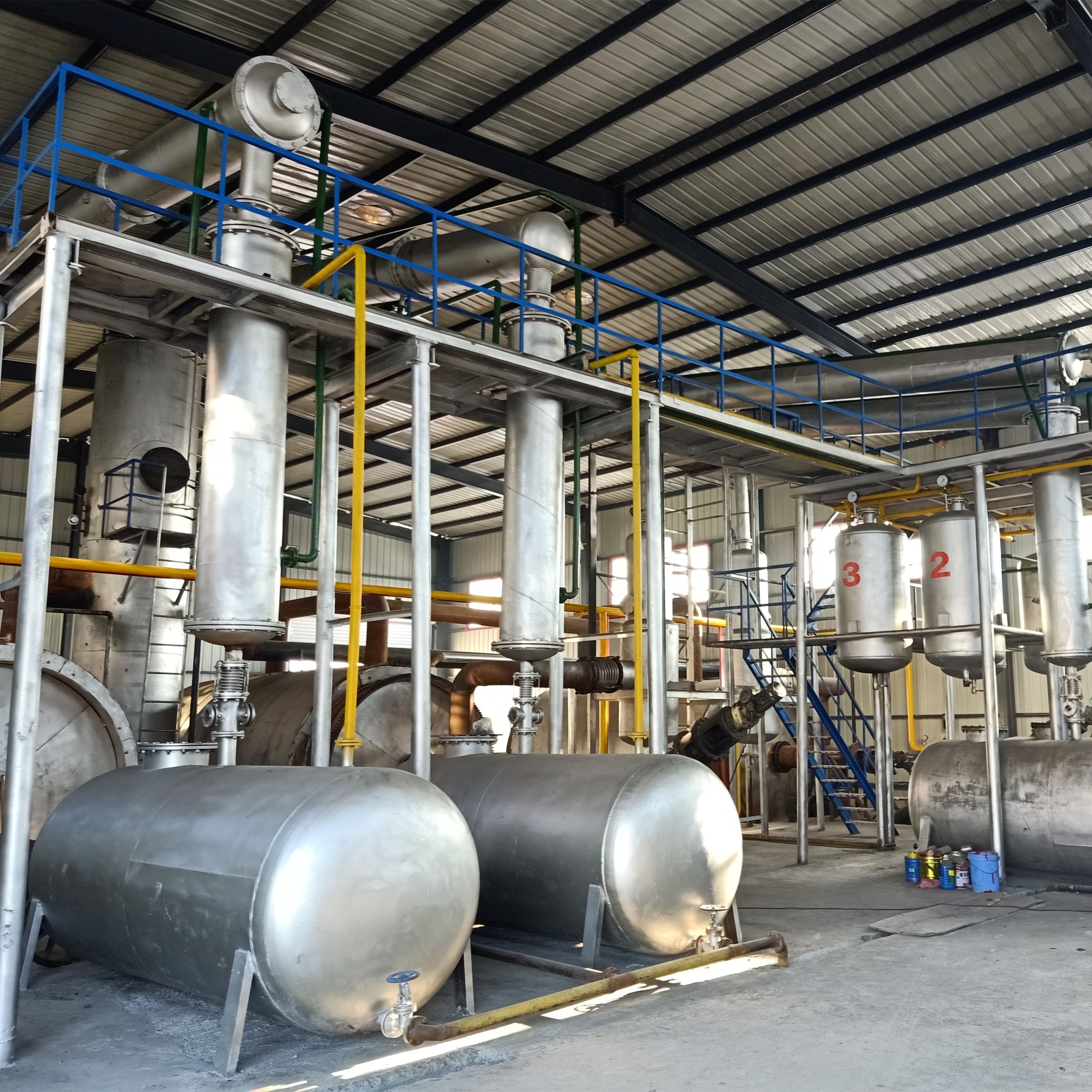 China Factory Made Waste Tyre Pyrolysis  Plant Used  to Tire Pyrolysis  to Fuel Oil