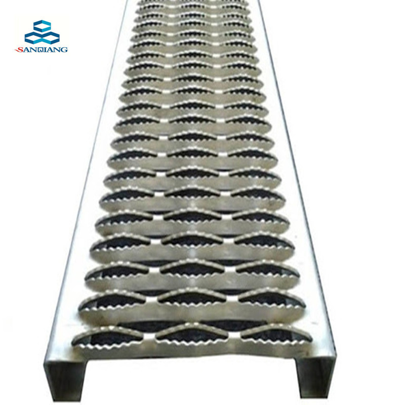 factory produce good quality Crocodile mouth type Anti-skid Plate used in stair