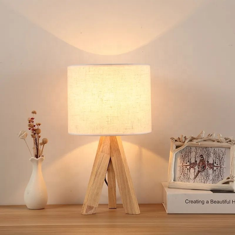 Hot Sale Study Desk Home Hotel Restaurant Lighting Wooden Tripod Fabric Lampshade Table Lamp Bedside Table Lamps Night Light