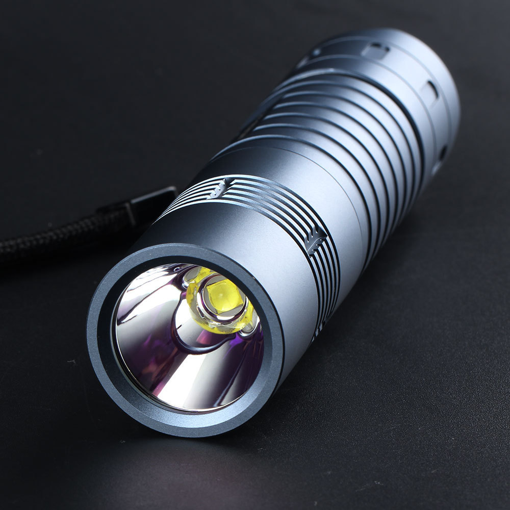 Convoy S11 XHP50.2 18W 2400lm LED Flashlight