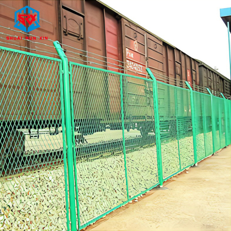 Made in China garden craft PVC coated welded metal wire mesh fence green iron fence